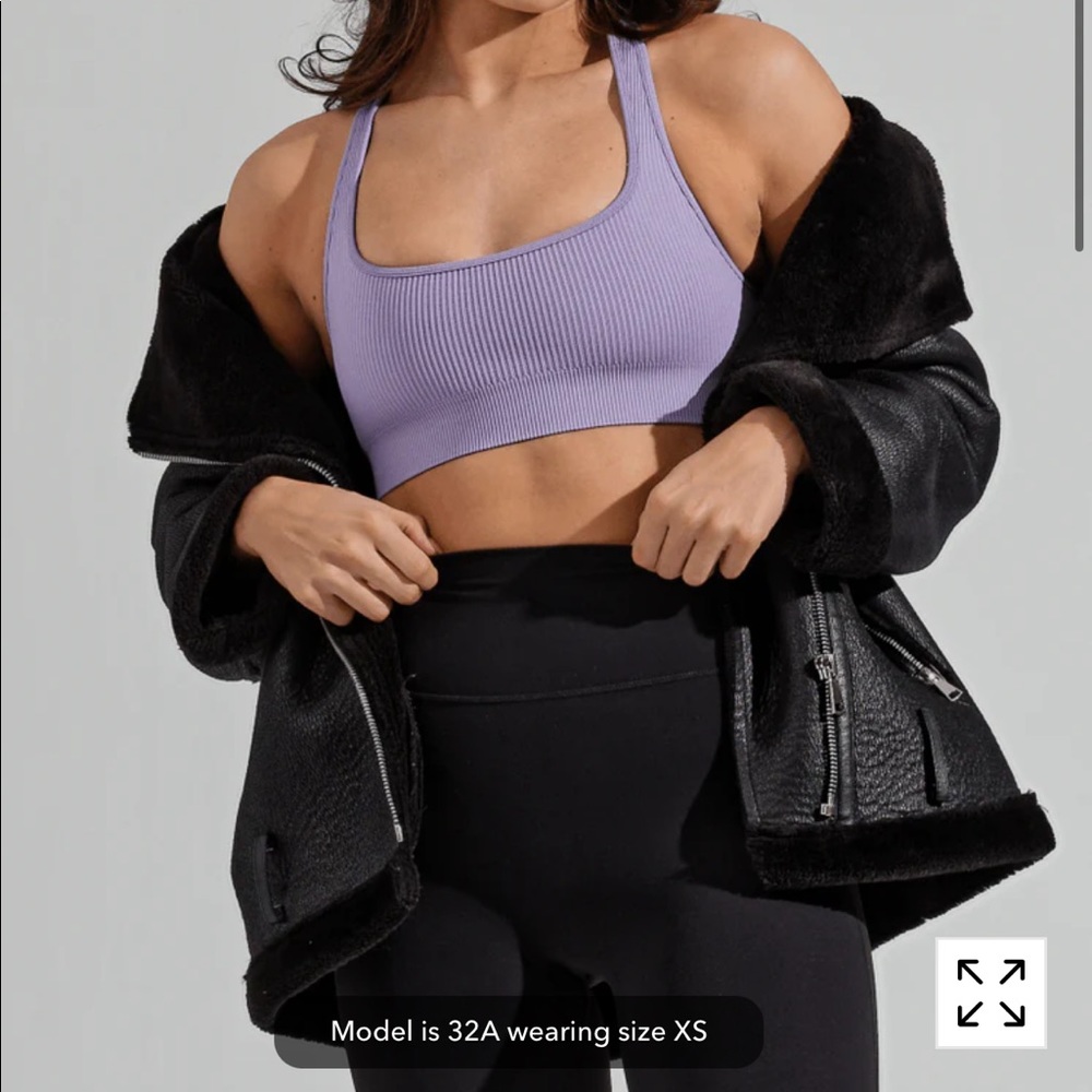 Sculpt seamless purple sports bra